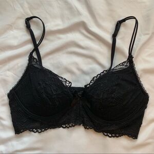 EUC Very Sexy Victorias Secret Lace Overlay Plunge Bra